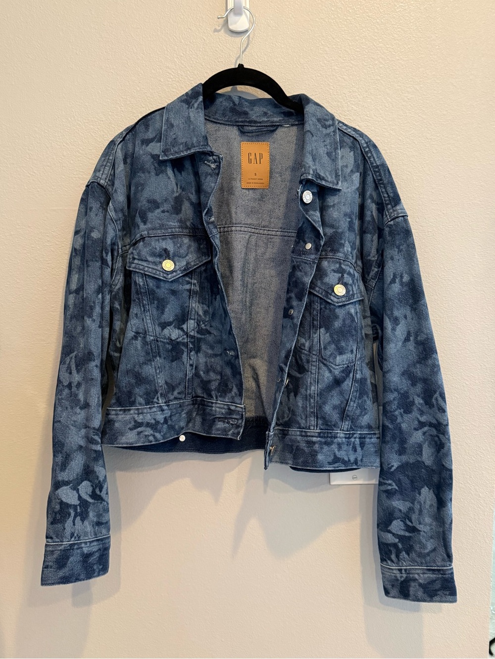 GAP Blue Patterned Denim Trucker Jacket
